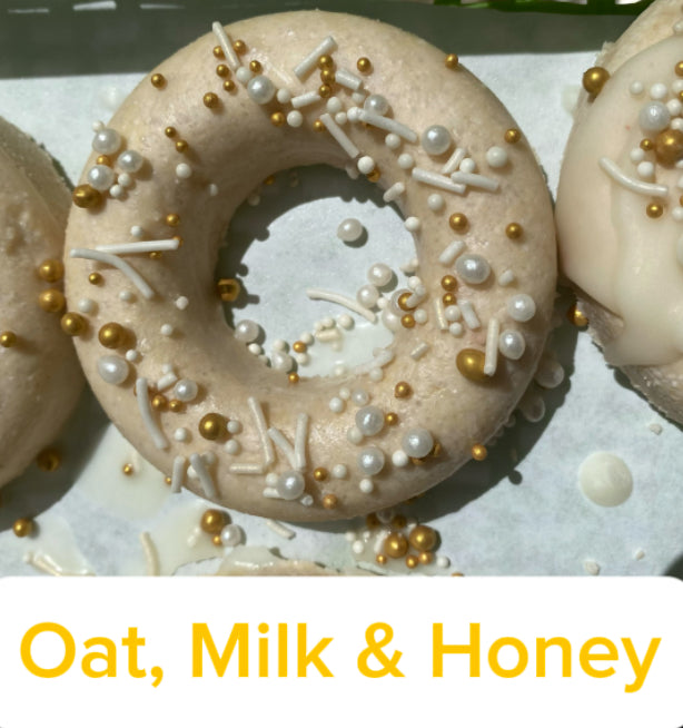 Oat, Milk and Honey Bath Bomb | Soothing Donut