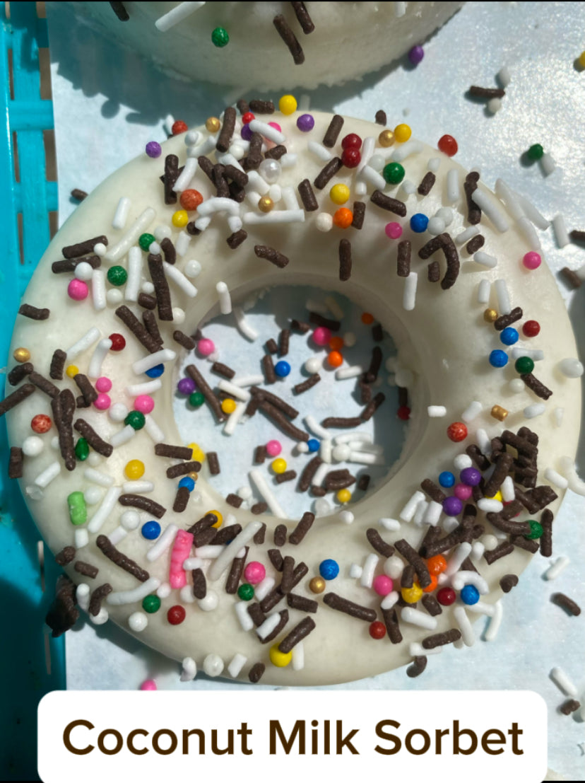 Coconut Milk Sorbet Donut Bath Bomb | Tropical & Creamy
